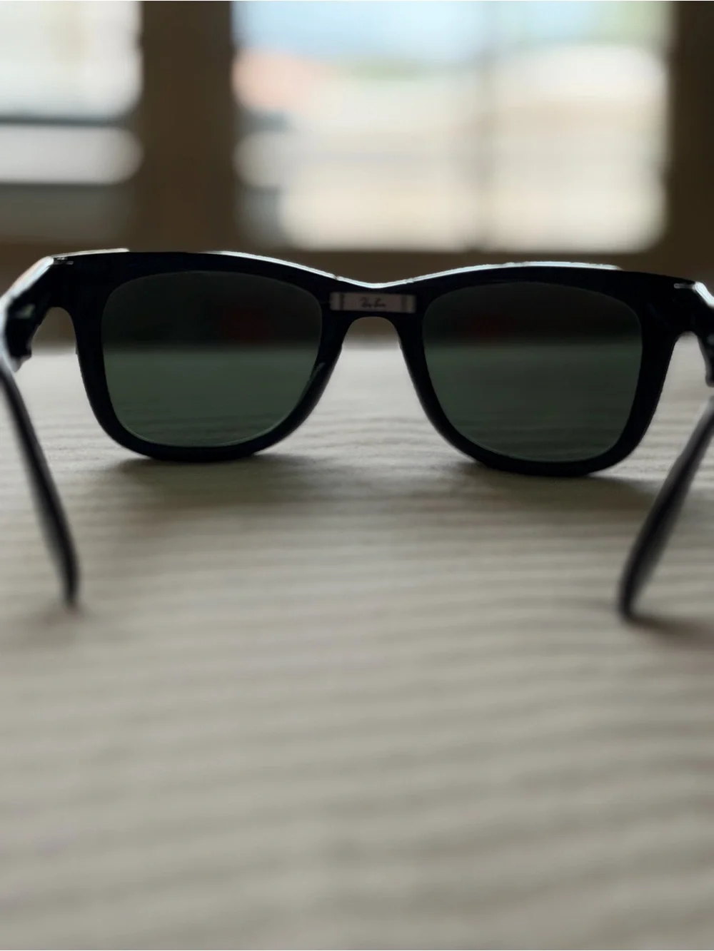 Ray-Ban Folding Wayfarer Sunglasses in Black With Carrying Case
